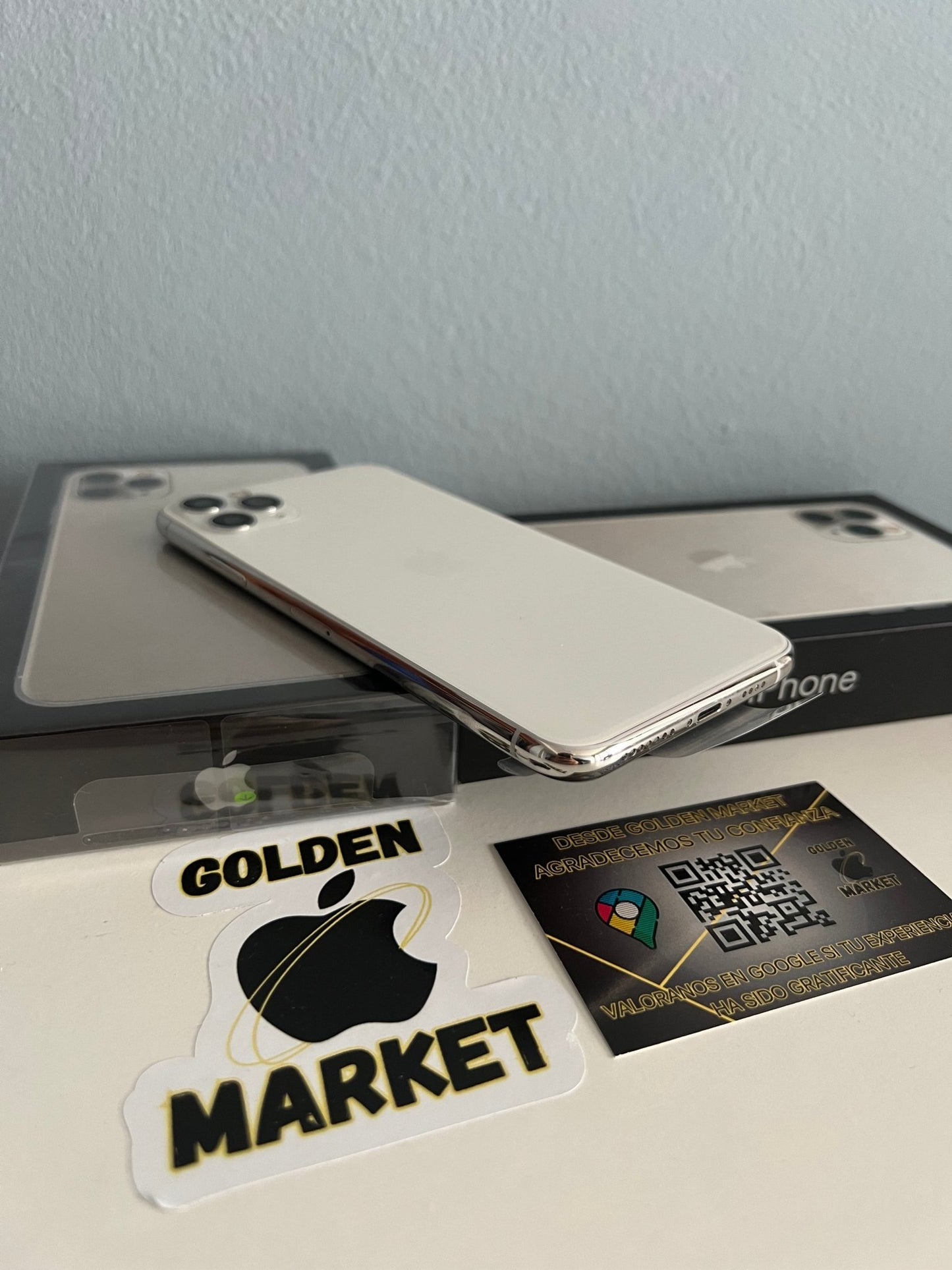 Iphone 11 pro max 100% salud - GOLDEN MARKET